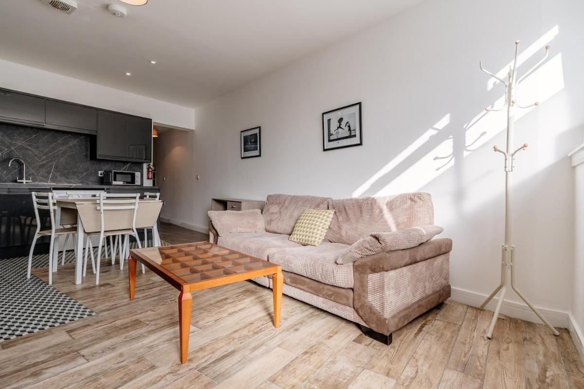 Appartement Cozy-free Parking-12 Mins Center