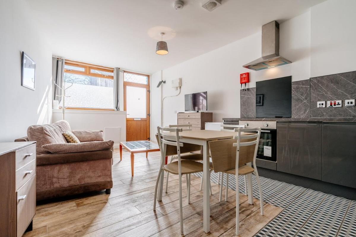 Cozy-free Parking-12 Mins Center Edinburgh